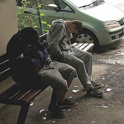 Alarmă în Botoșani privind creșterea consumului de droguri în rândul tinerilor