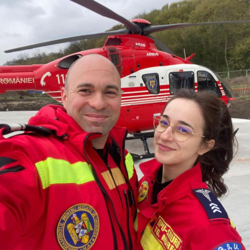 piloti și paramedici: o poveste de iubire și misiune de salvare