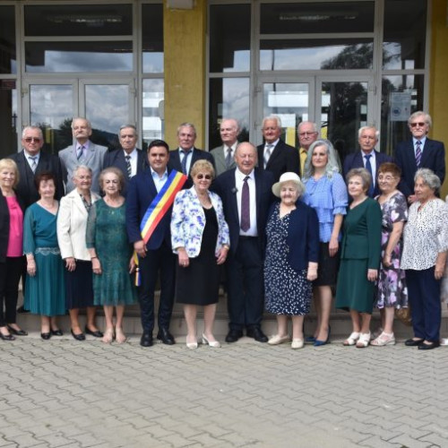 comunitatea din targu lapus sărbătorește 60 de ani de la absolvirea liceului petru rares