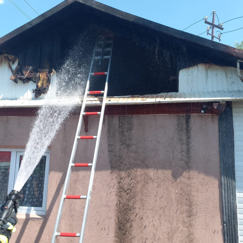 Incendiu într-o gospodărie din Sadoveni