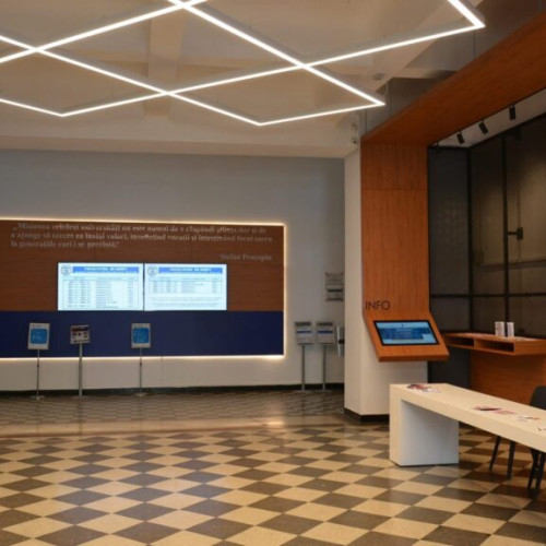 universitatea "alexandru ioan cuza" din iasi introduce puncte info digitale pentru studentii si vizitatori