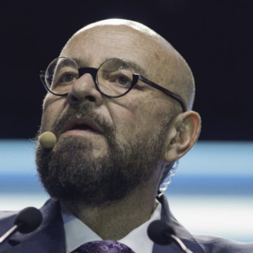 Percheziții la domiciliul lui Cristian Popescu Piedone în cadrul unei anchete DNA