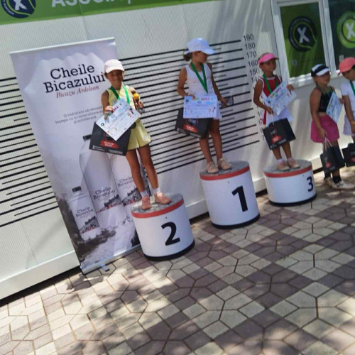 Annia Hriscu câștigă finala categoriei Under 10 la tenis în Galați