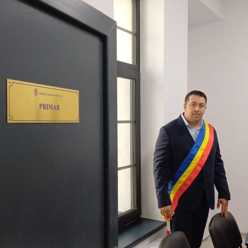 Primar din Botoșani cere Guvernului să taie cheltuielile nedorite și nu investițiile în comunitățile mici