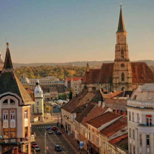 În ultimii ani, economia județului Cluj a cunoscut schimbări semnificative, iar cifrele de afaceri ale celor mai mari companii reflectă această evoluție. Potrivit informațiilor citate de stiridecluj.ro, cele mai profitabile firme din județ au înregistrat cifre de afaceri ce variază între 413.000 de lei și 9,6 miliarde de lei.
