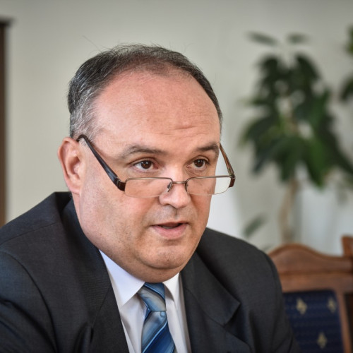 Ovidiu Gant, deputat al minorității germane, a participat săptămâna trecută la o vizită oficială în Germania, alături de președintele Nicușor Dan. El devine astfel al treilea lider român însoțit de o delegație în această țară, după fostul președinte Traian Băsescu și actualul Klaus Iohannis. Gant a declarat pentru Turnul Sfatului că această experiență a fost una foarte importantă pentru el și pentru comunitatea germană din România.