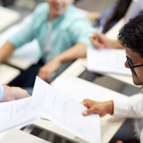 Rezultatele finale ale examenului național pentru definitivare în învățământ 2025 au fost publicate luni, 21 iulie. În județul Iași, după solutionarea contestațiilor, 370 de candidați au promovat examenul și au obținut definitivarea în învățământul preuniversitar. Potrivit unui articol din ziaruldeiasi.ro, rata finală de promovare în județ este de 76,8%, ceea ce reprezintă o creștere cu 2,5% față de rezultatele inițiale, de 74,3%. Acest procent depășește media națională, de 69,24%.