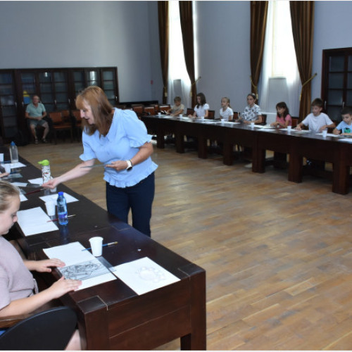 activități pentru tinerii iubitori de istorie la clubul micilor istorici