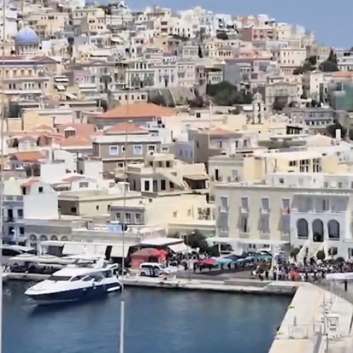 incident pe insula syros: nava de croazieră israeliană părăsește portul după proteste
