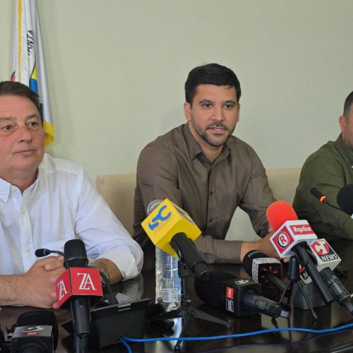 Distribuirea microbuzelor școlare către primării se face în mod transparent, fără influențe politice