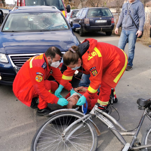 Accident rutier în Botoșani: biciclist rănit după o coliziune cu mașina