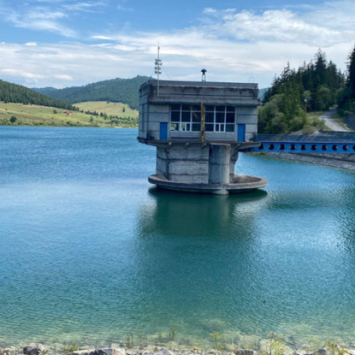 Resursele de apă din România sunt în continuare suficiente, dar unele sectiuni de monitorizare au debite scăzute