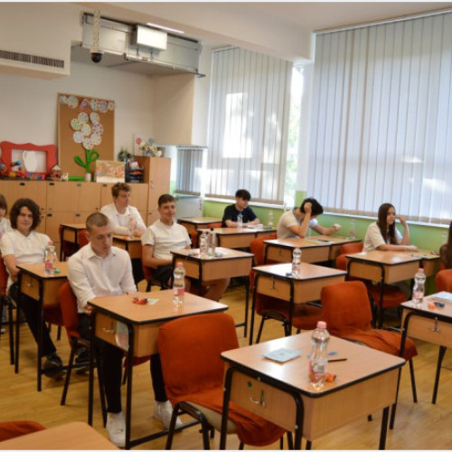 Peste 3.000 de elevi din Bihor au fostadmiși în liceele de stat în prima etapă de repartizare