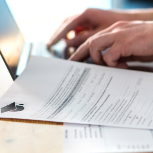 Alegerea liceului și completarea cererii de înscriere, un moment crucial pentru elevii de clasa a VIII-a