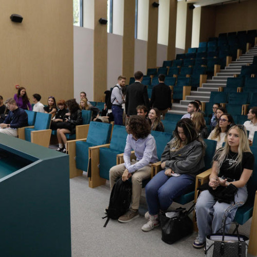 Psihologia devine cea mai populară alegere pentru studiu în 2025