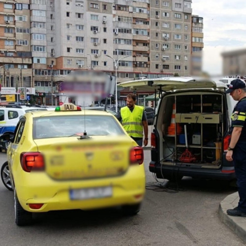 In formațiune comună, polițiști și specialiști R.A.R. au verificat 304 vehicule și legitimat 362 de persoane, într-o acțiune pentru siguranța rutieră. În urma controlului, au fost aplicate 154 de sancțiuni contravenționale în valoare de peste 62.600 de lei. Potrivit ziarului amprentă.ro, dintre acestea, 20 au fost pentru nerespectarea Legii nr. 38/2003 privind taxiul și închirierile, 3 pentru încălcarea Legii nr. 49/2019 despre transportul alternativ cu autoturismul, iar restul pentru alte norme legale sau probleme tehnice.