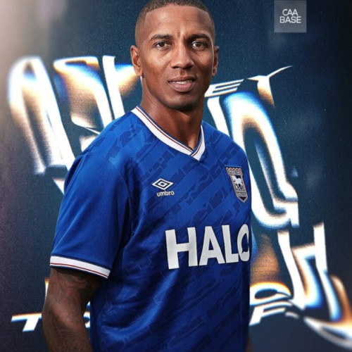 Ashley Young, fost internațional englez, semnează cu Ipswich Town