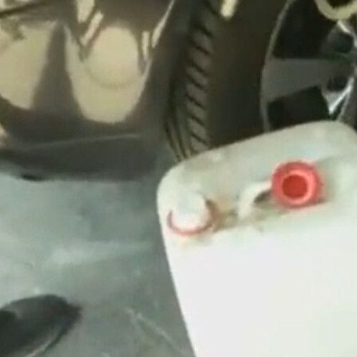 Trei tineri au fost suspectați de furturi din mașini în Vulcan