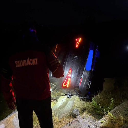 Salvamontiști din Gorj au intervenit la un incident rutier pe Transalpina