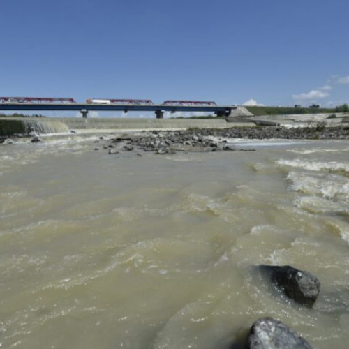 Rezervele de apa din România sunt în limite suficiente, deși țara se confruntă cu o secetă prelungită