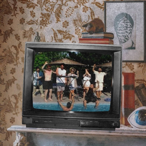 Theo Rose reinventează muzica cu o piesă inspirată din vremurile de altădată