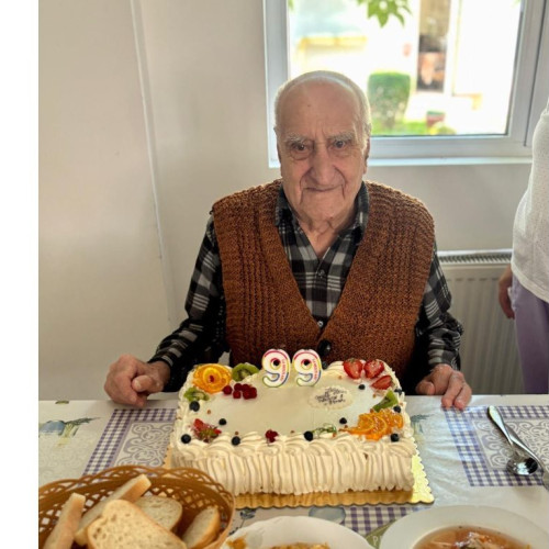 parintele serghie, o figura respectata in comuna crucea, a împlinit 99 de ani