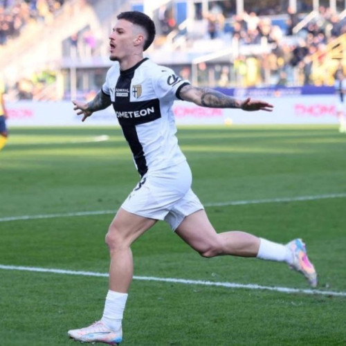 Dennis Man ar putea pleca de la Parma înainte de terminarea contractului