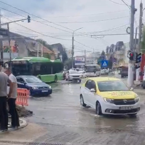 Modificări în traseele transportului public din Târgu Jiu după avaria de pe Bulevardul Ecaterina Teodoroiu