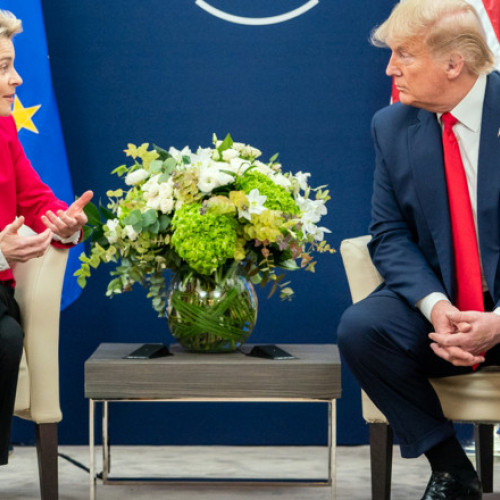Ursula von der Leyen și Donald Trump se întâlnesc pentru discutarea relațiilor comerciale între UE și SUA