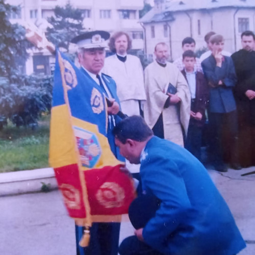 Se împlinesc 28 de ani de la primirea drapelului de luptă al batalionului de jandarmi din Botoșani