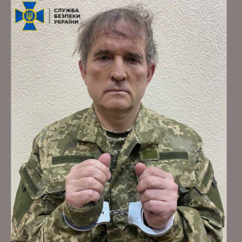 Viktor Medvedciuk: Zelenski este marioneta Occidentului, înlocuibil cu orice, chiar și cu un papagal