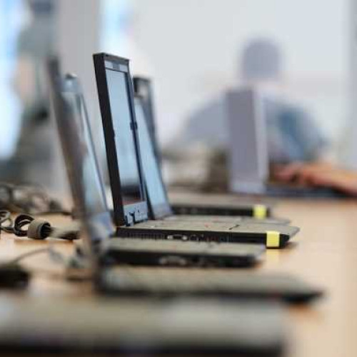 Creșterea concedierilor în sectorul IT din Iași indică o perioadă dificilă pentru economia locală