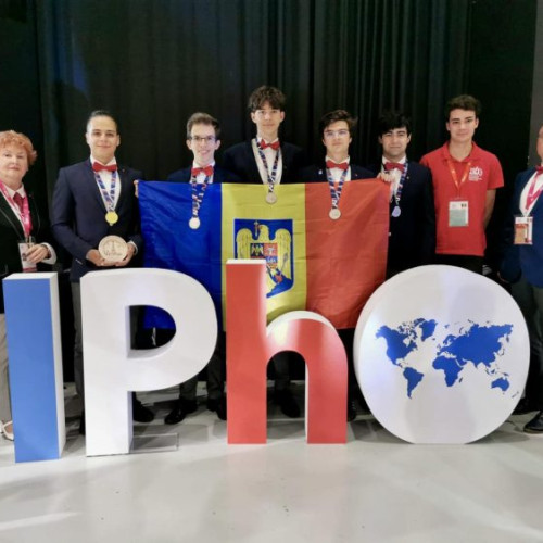 Lotul național de la un liceu privat din București câștigă distincții la olimpiada internațională de matematică