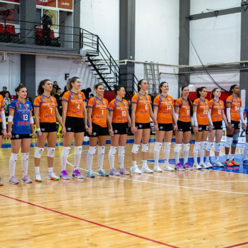 Duel tare pentru voleibalistele de la CSM Târgoviște în campionatul Diviziei A1