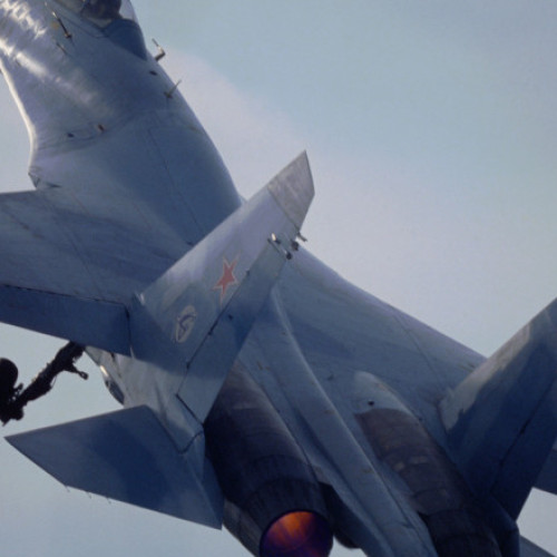 Un avion Su-27UB al forțelor aeriene ruse distrus la aerodromul Armavir