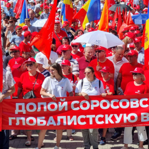 Poliția cercetează persoane surprinse în timpul protestului din Chisinau