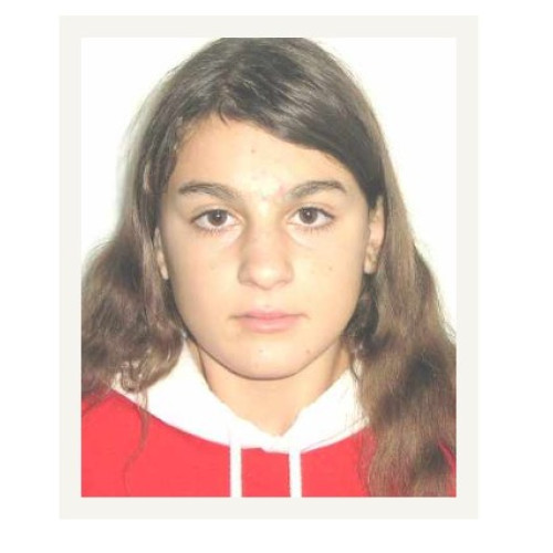 Mamica de 17 ani din Botoșani dispărută împreună cu fiica ei