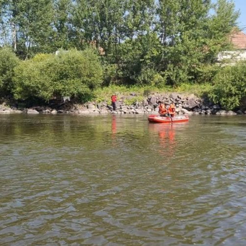Un băiat de 14 ani, găsit decedat în râul Mureș, în zona Valenii de Mureș, după ce dispărea vineri noaptea