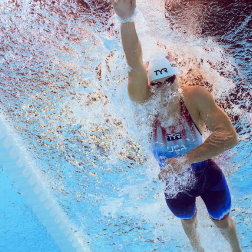 Mai mulți membri ai echipei americane de înot au suferit de gastroenterită acută la Campionatele Mondiale de la Singapore, potrivit unui comunicat al purtătoarei de cuvânt pentru AFP, citat de news.ro. Nikki Warner, reprezentanta echipei SUA, a menționat că boala a afectat mai mulți sportivi, însă nu a precizat numărul exact sau modul în care s-a contaminat.