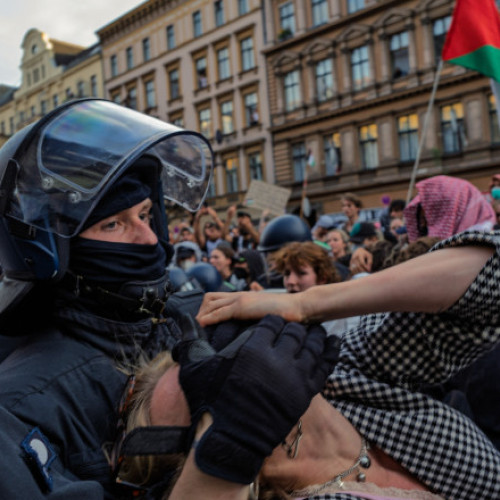 Arestări și conflicte la protestele din Berlin în sprijinul Palestinei și pentru drepturile LGBT