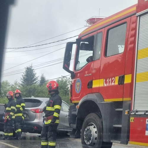 Trafic oprit temporar pe DN 6 în județul Caraș-Severin din cauza unui accident rutier