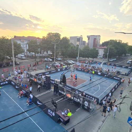 Cel mai mare teren de sport urban din Ploiești, un succes major în comunitate