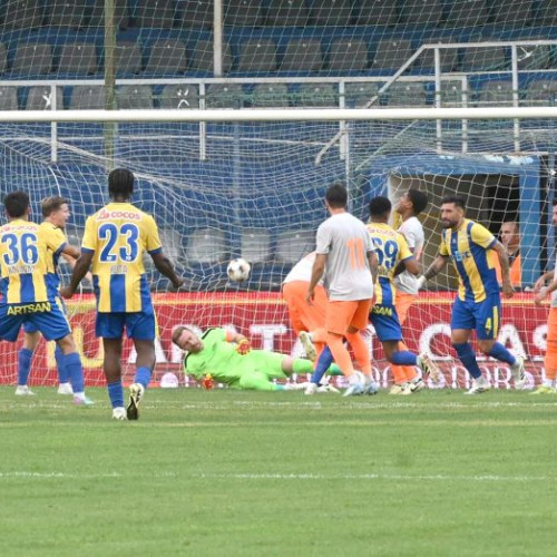 Petrolul obține prima victorie a sezonului în meciul contra Metaloglobus