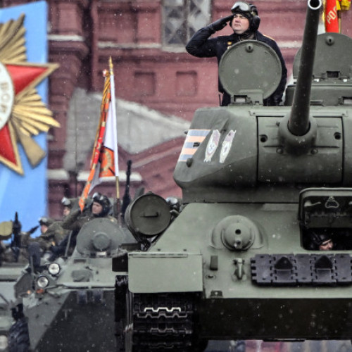 Rusia își epuizează stocurile de armament sovietic, în timp ce fluxul de materiale către front scade