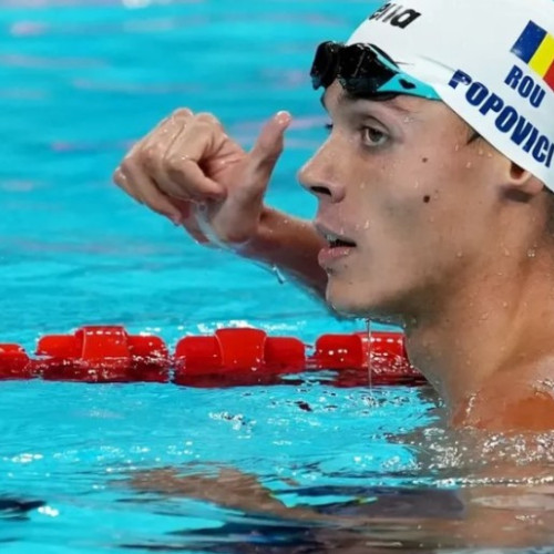 David Popovici avansează în semifinalele Campionatului Mondial de Înot de la Singapore