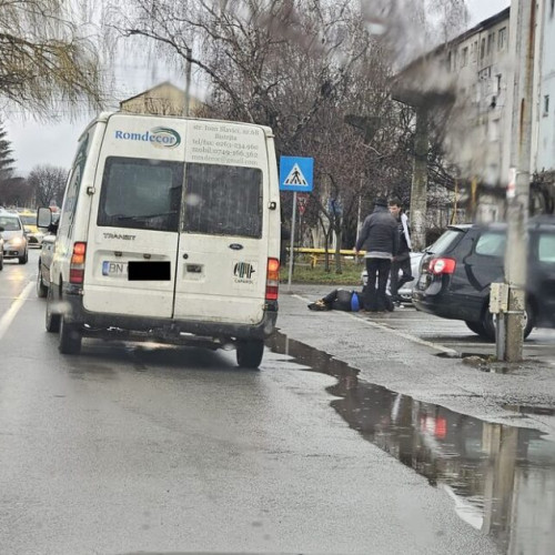 BARBAT ACCIDENTAT IN BISTRITA - ECHIPAJ SMURD INTERVINE LA FATA LOCULUI; ACCIDENT RUTIER LA JELNA SI REBRISOARA