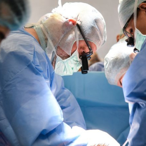 Echipă medicală de la spitalul SANADOR a salvat viața unui pacient cu probleme cardiace grave