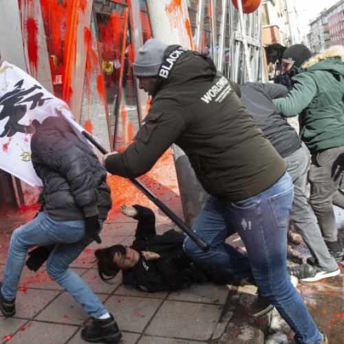 Croatia și Bulgaria, două dintre cele mai sărace țări din Uniunea Europeană, au adoptat oficial moneda euro în 2023, iar efectele acestei decizii sunt privite cu optimism de experți. Potrivit unui material citat de Politico, majoritatea datelor economice arată că tranziția a fost în mare parte un succes, chiar dacă inflatia a crescut ușor după trecerea la euro.