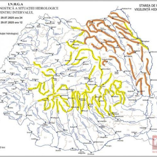 Risc de inundatii pe raurile Siret, Jijia și Prut, autoritățile emit coduri de alertă