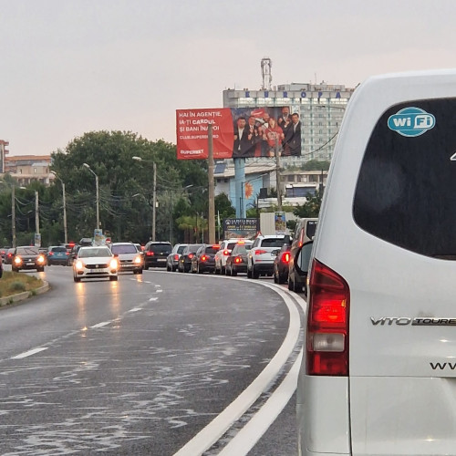 Trafic intens pe drumurile din apropierea litoralului românesc